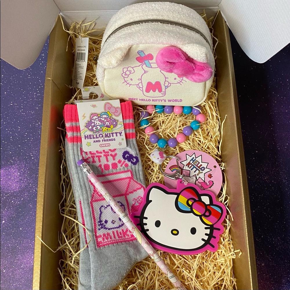 Hello Kitty Milk Accessories Sanrio Collector Gold Boxed Gift Set with Fuzzy Bag